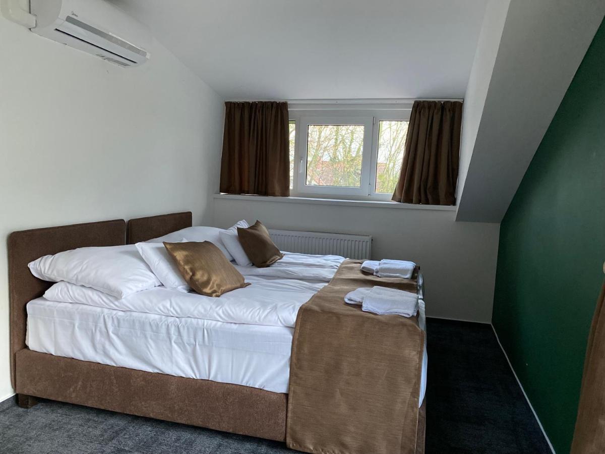 A Fogado Bed & Breakfast Bicske Екстериор снимка