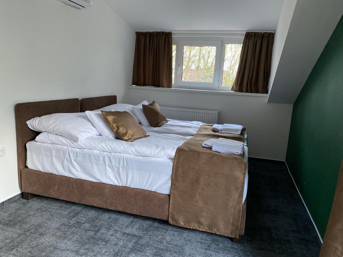 A Fogado Bed & Breakfast Bicske Екстериор снимка