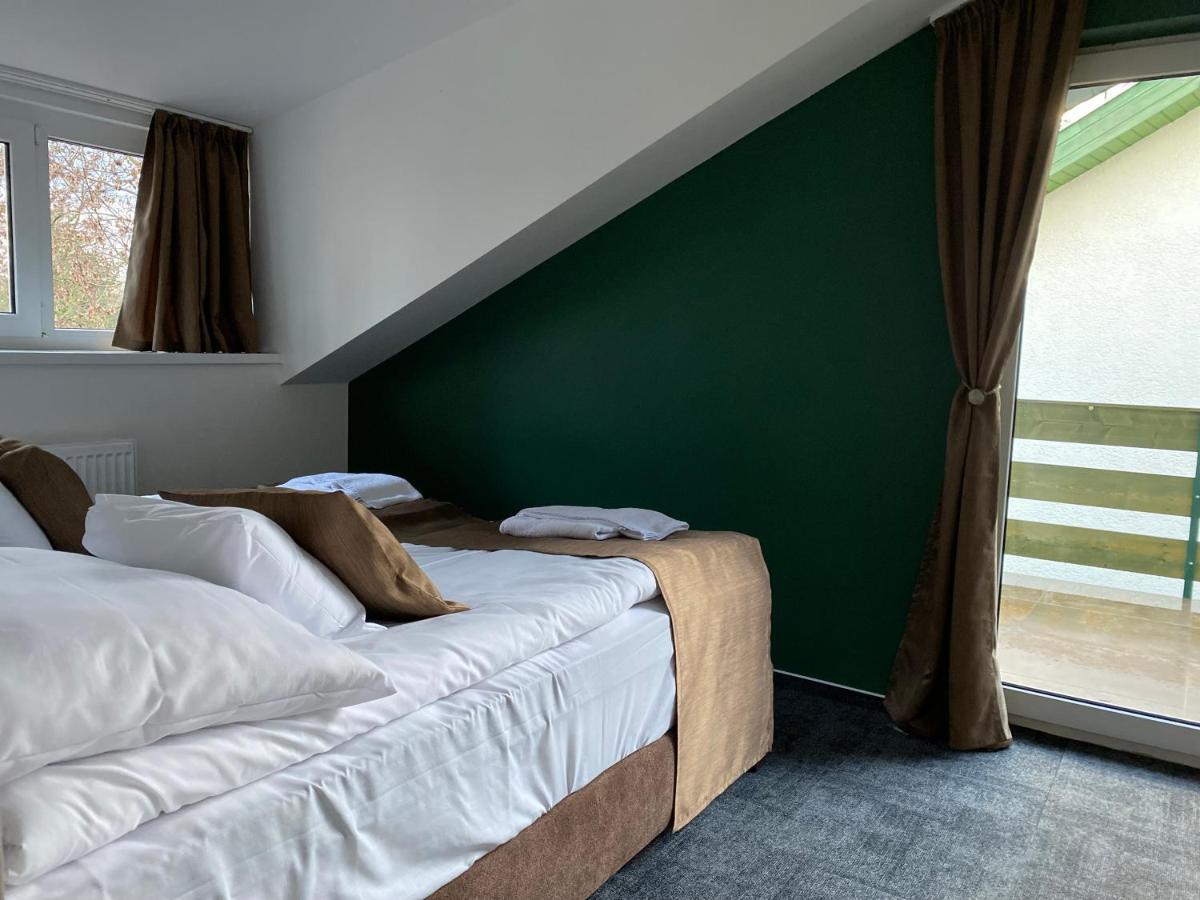 A Fogado Bed & Breakfast Bicske Екстериор снимка