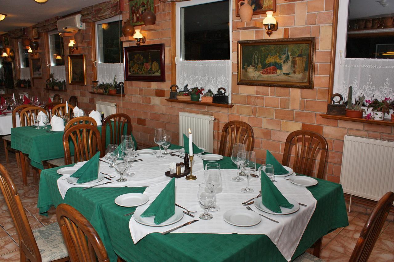 A Fogado Bed & Breakfast Bicske Екстериор снимка
